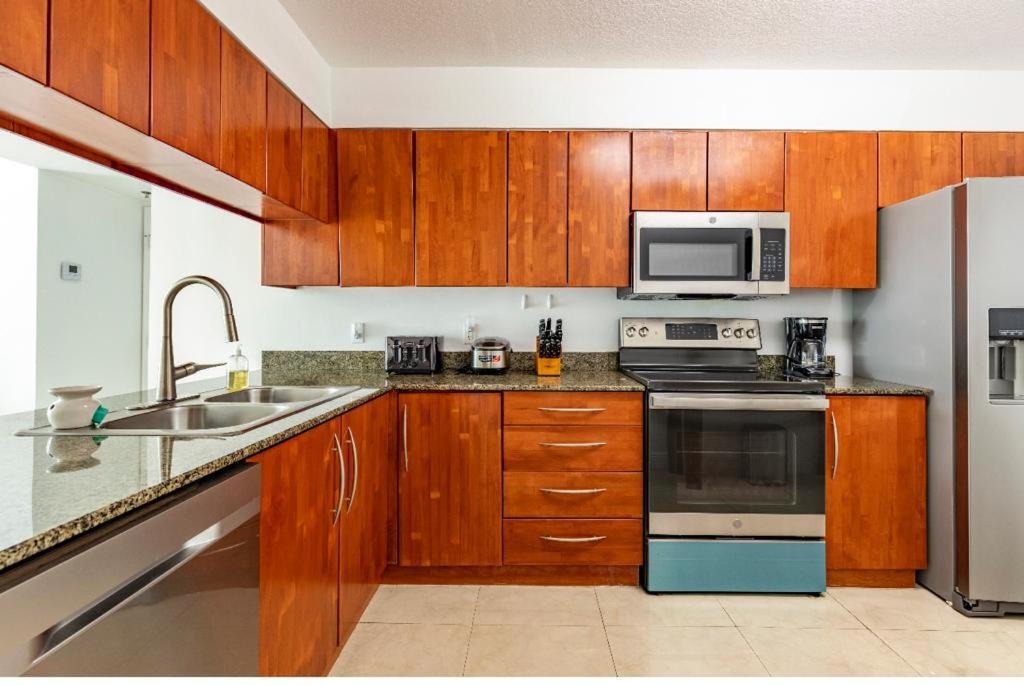 Two Bedroom Oceanview Apartment In Brickell Miami Luaran gambar
